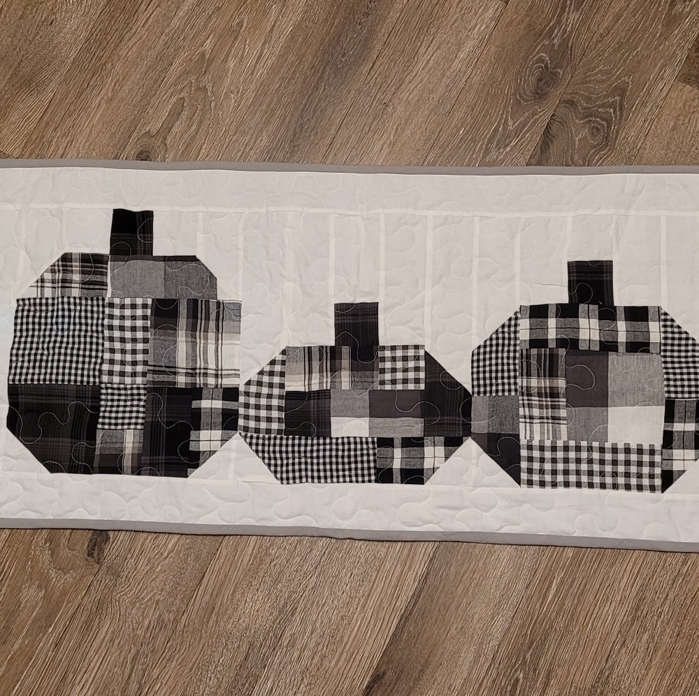 Patchwork Pumpkin Table Runner